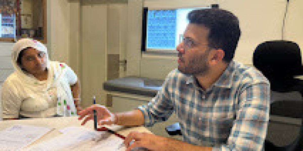 Highly Qualified Neuro Specialist for Migraine in Rajapark Jaipur for Relief