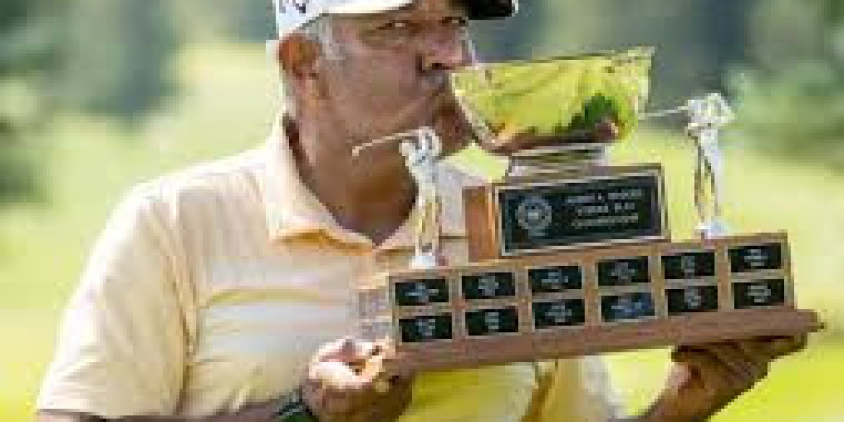 How Junior Golf Coaching in Alberta Helps Young Players Develop a Champion Mindset